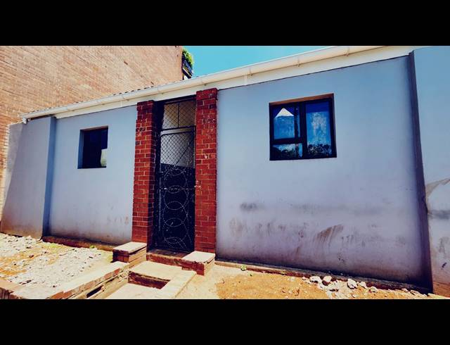 7 BEDROOM FREESTANDING FOR SALE IN PIETERMARITZBURG CENTRAL